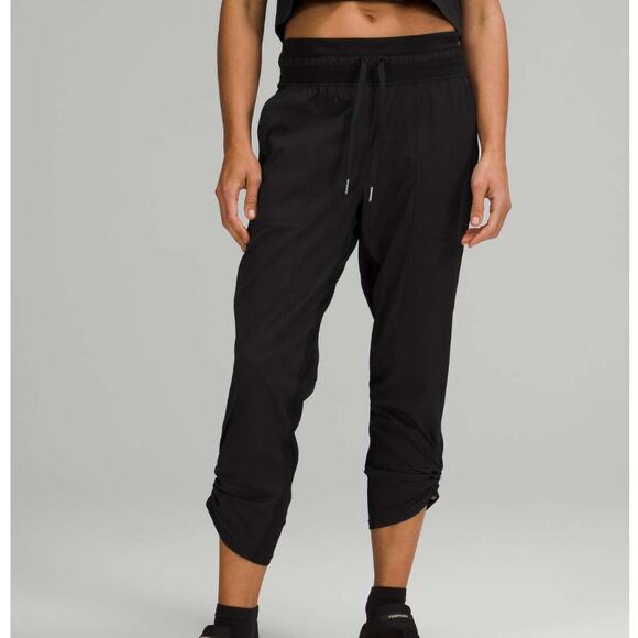 Lululemon Dance Studio Mid-Rise Crop 25" Pants Black Women's Size 12 - Picture 1 of 4